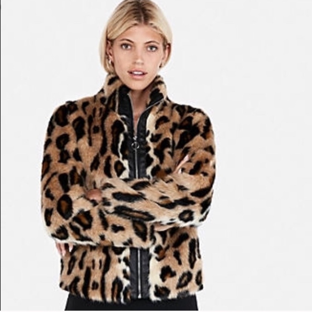 Express faux fur leopard jacket size xs